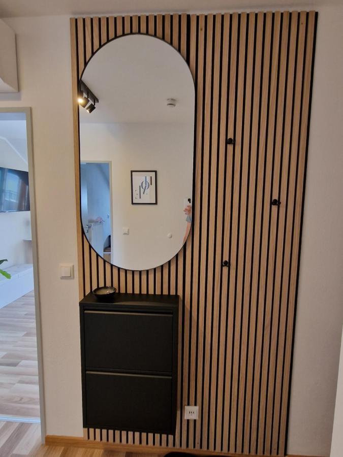 C4S Come4Stay Altötting: Central Apartment with Office & Balcony Exterior photo