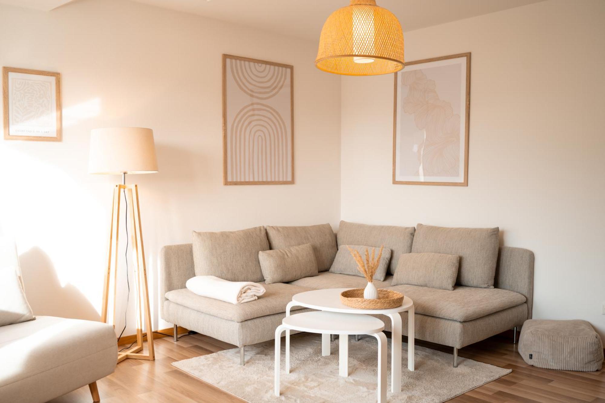 C4S Come4Stay Altötting: Central Apartment with Office & Balcony Exterior photo